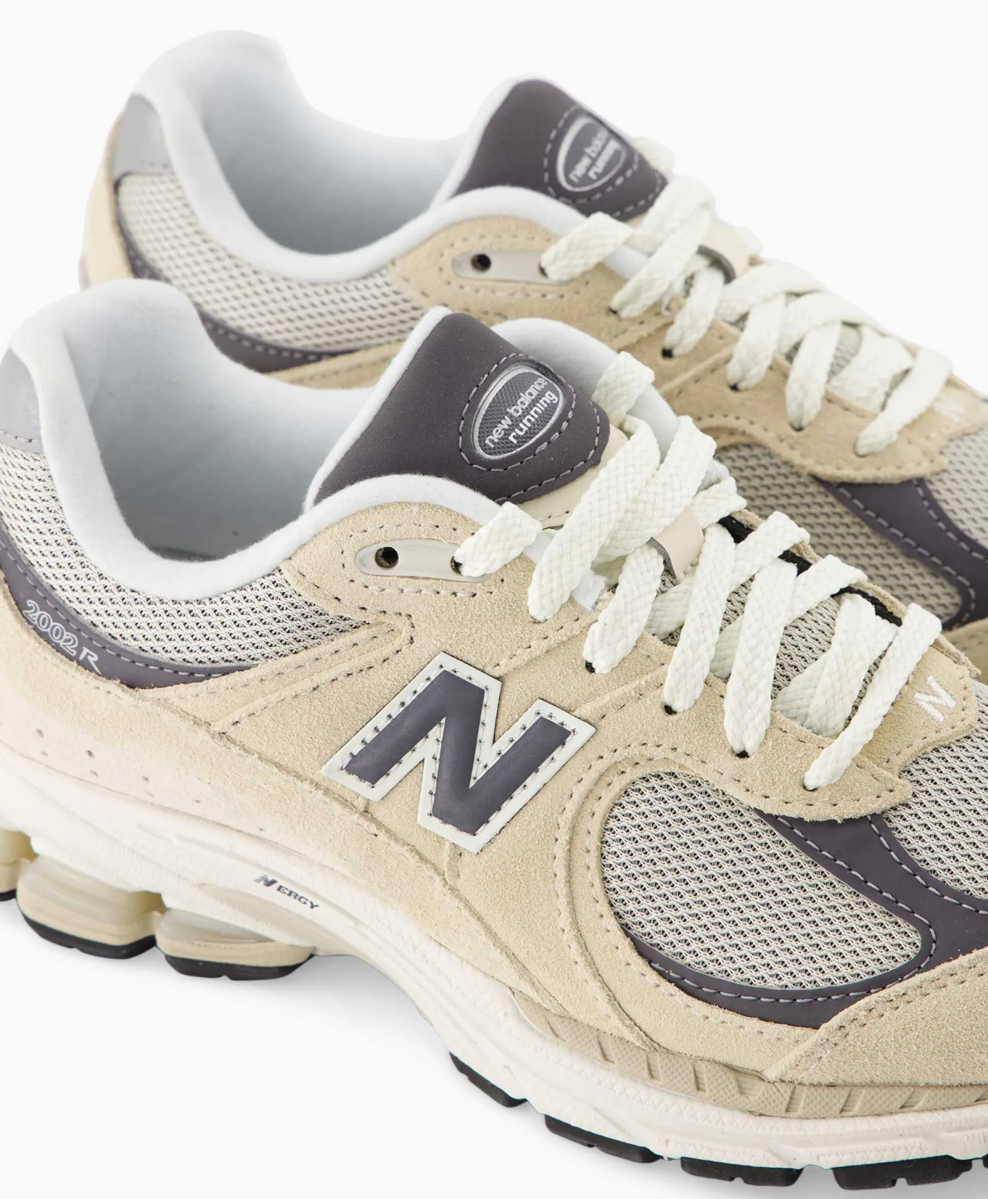 New Sneaker 2002 Zand Dames Sneakers