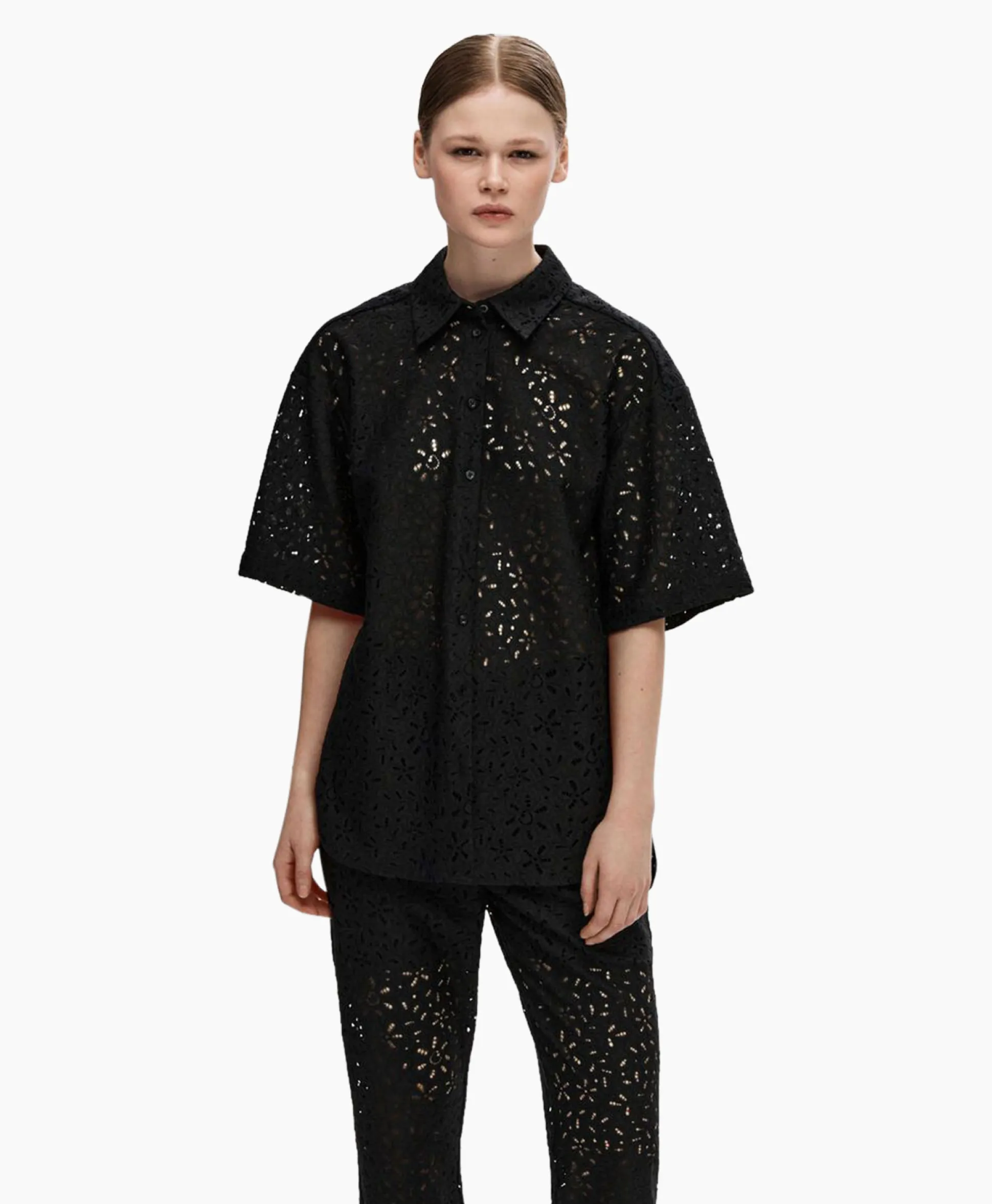 Clearance T-Shirt Karola 2/4 Oversize Lace Shirt B Zwart Dames T-Shirts & Tops