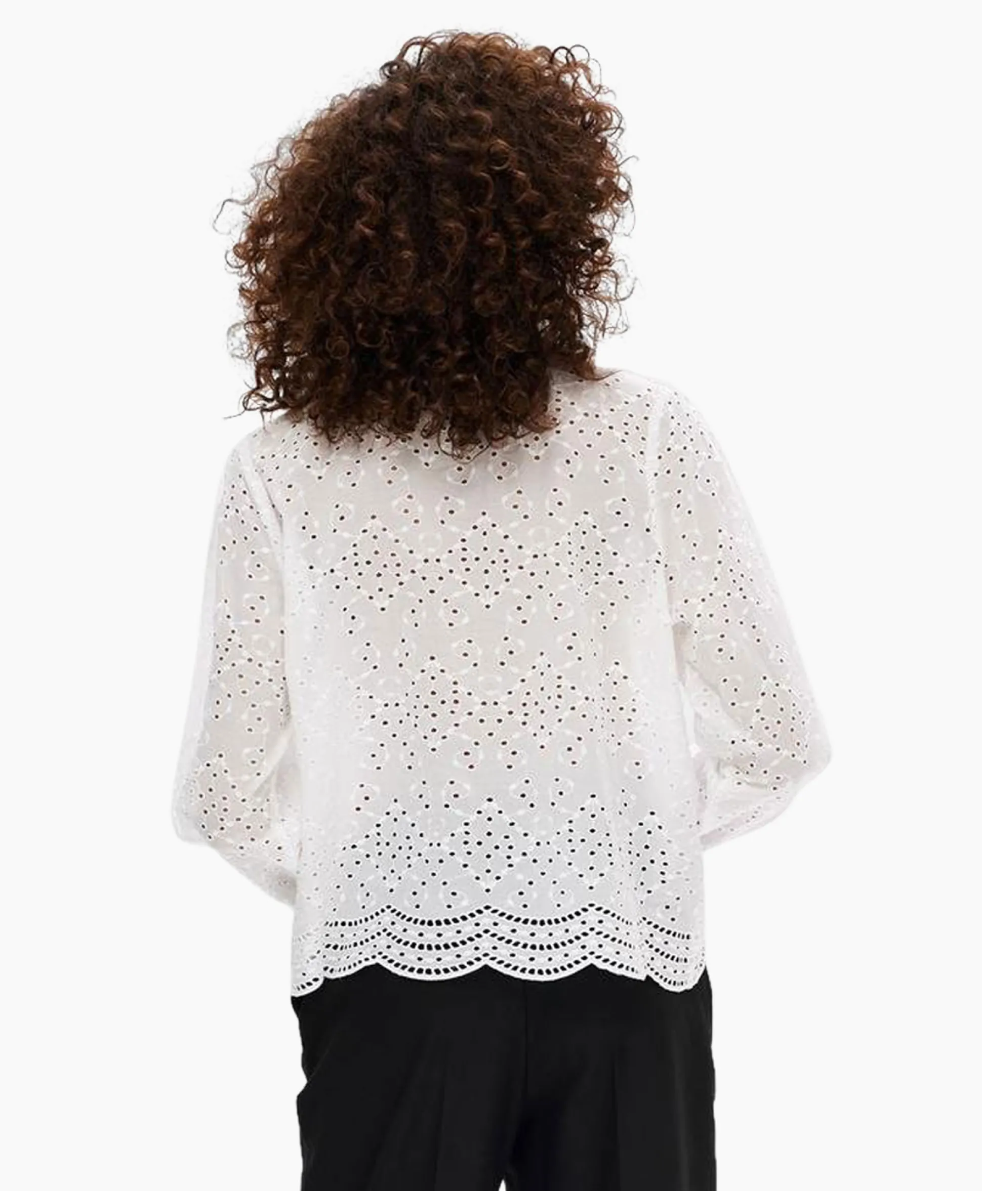 Cheap T-Shirt Korte Mouw Tatiana L/S Embr Shirt Noos Wit Dames T-Shirts & Tops